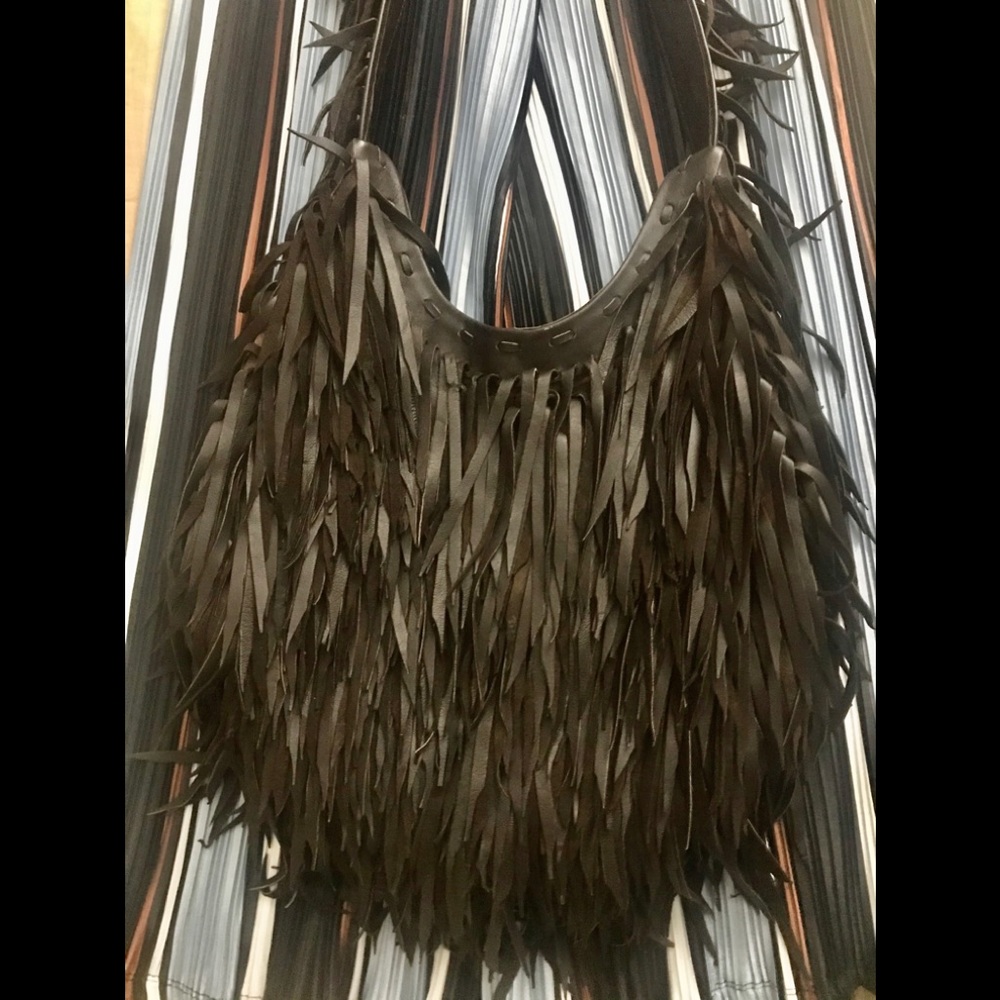 EXQUISITE GENUINE LEATHER FRINGE BAG.